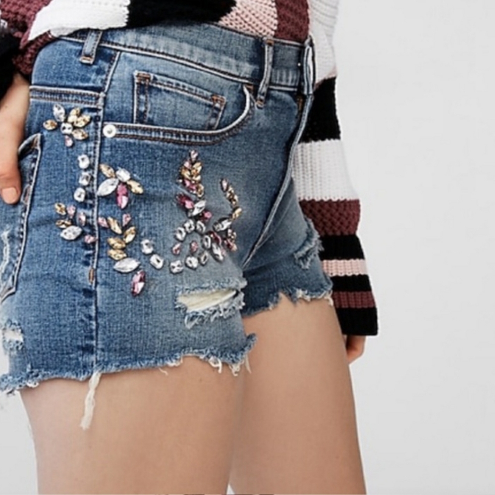 Express High Rise Short